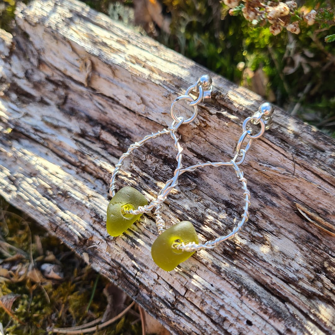 Olivgröna creoler, strandglas